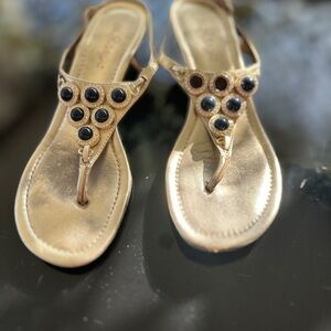 Lilly Pulitzer Gold and Black Sandals with T-Strap Embellishments